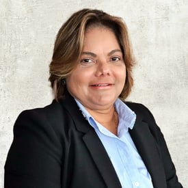 SR-25Web-Team-GladysBernal