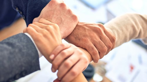 SR-26Web-Hero3-IAM-HedgeFunds